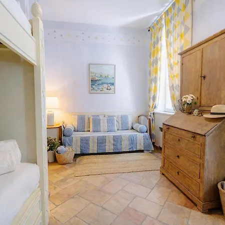 Premium In Place Des Lices Appartement